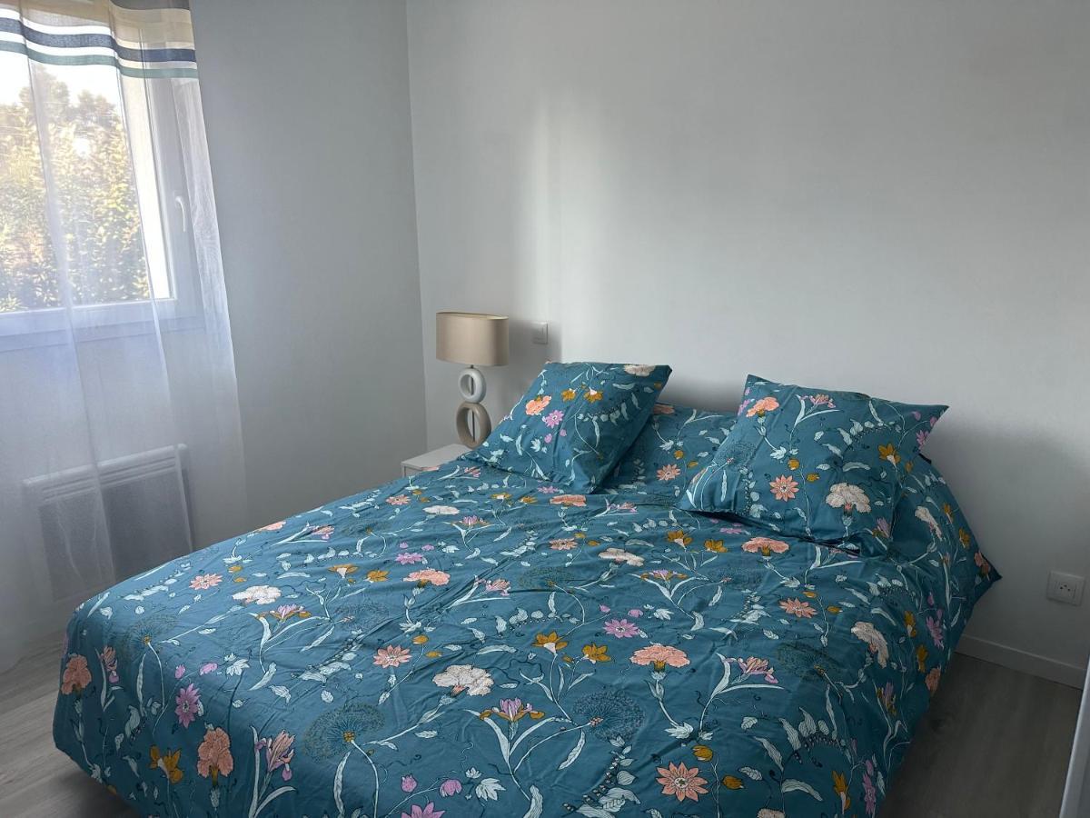 Maison MALOU 3 chambres, moins dd'un kilometre de toutes commodités, pistes cyclables devant l'entrée,a 10km de Bayonne, 6km Capbreton et 3,8km de la plage de Labenne Esterno foto