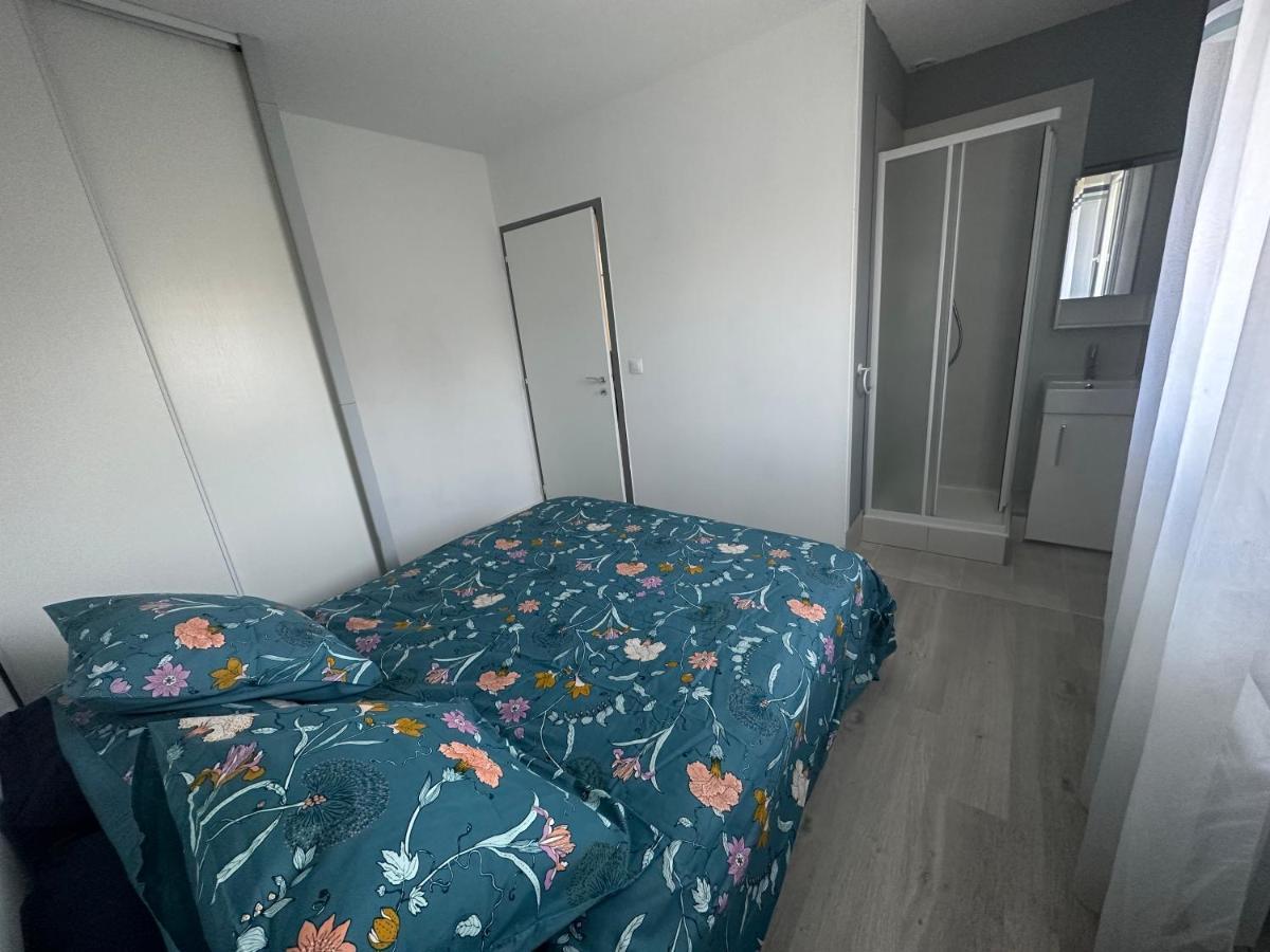 Maison MALOU 3 chambres, moins dd'un kilometre de toutes commodités, pistes cyclables devant l'entrée,a 10km de Bayonne, 6km Capbreton et 3,8km de la plage de Labenne Esterno foto